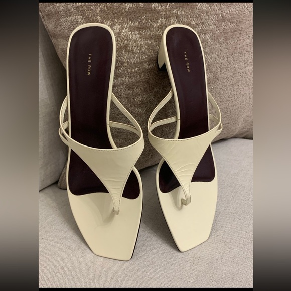 The Row Graphic Thong Kitten Heel in Leather Sandals Size 40 - Picture 4 of 15